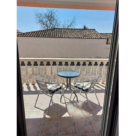 Apartman Dobric Fazana Bagian luar foto