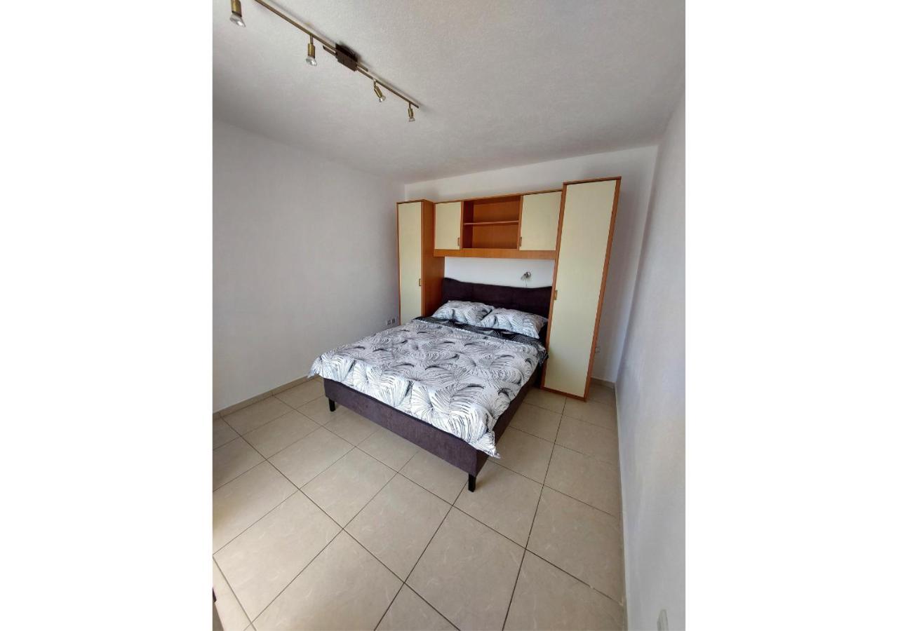 Apartman Dobric Fazana Bagian luar foto