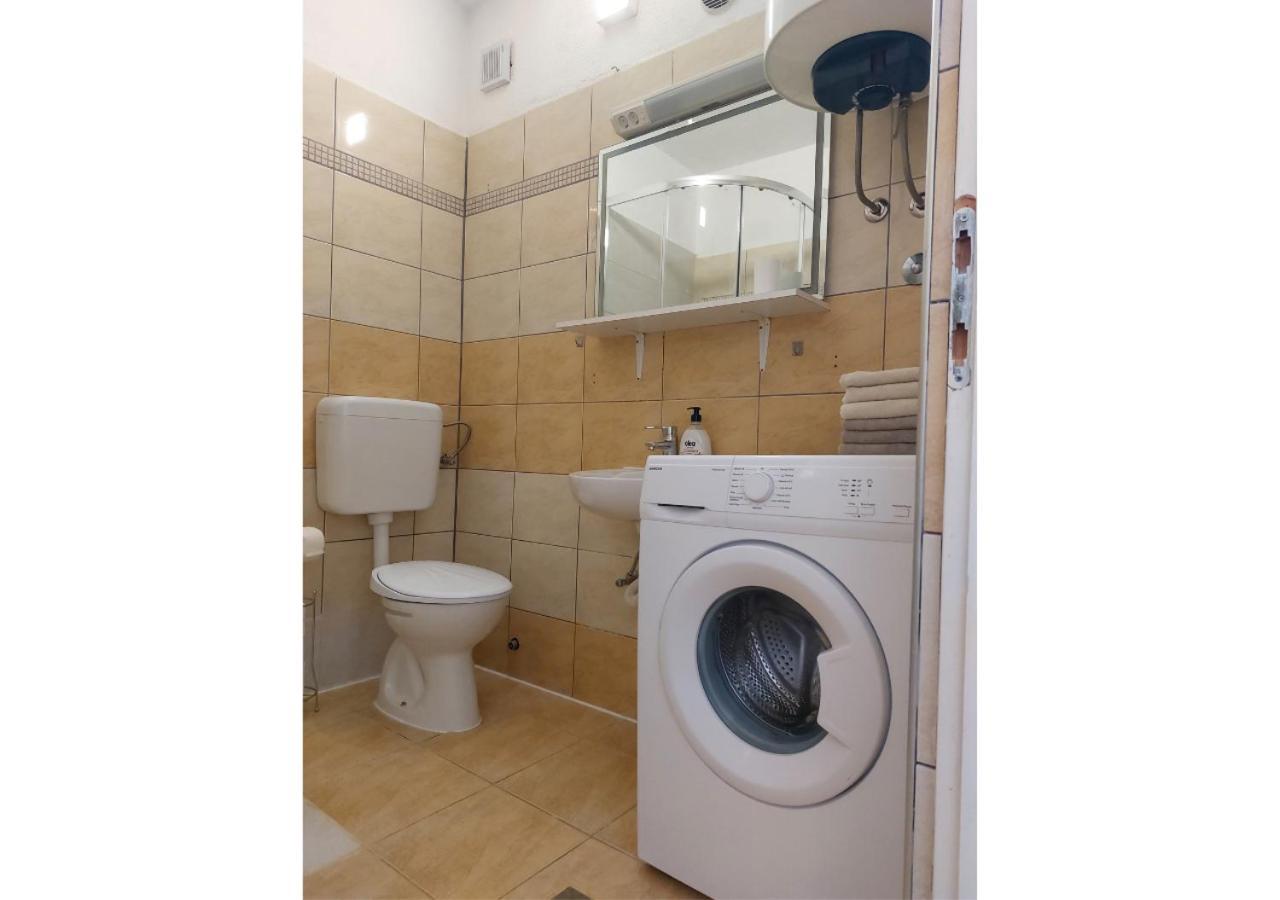 Apartman Dobric Fazana Bagian luar foto
