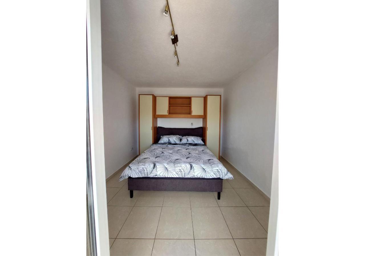 Apartman Dobric Fazana Bagian luar foto